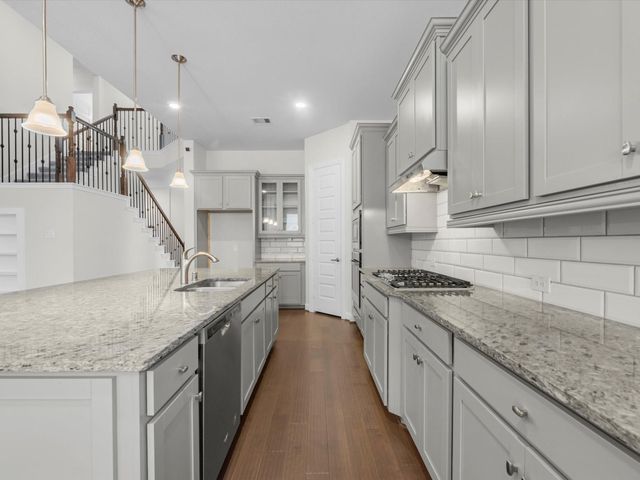 11811 St Augustine Drive, Mont Belvieu, TX 77535