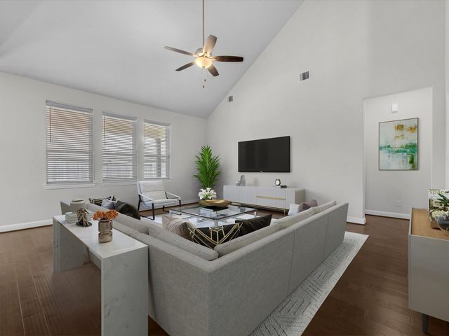 11811 St Augustine Drive, Mont Belvieu, TX 77535