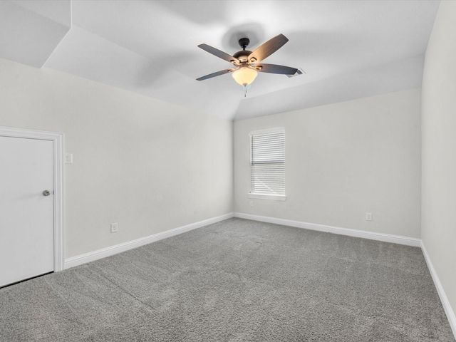 11811 St Augustine Drive, Mont Belvieu, TX 77535