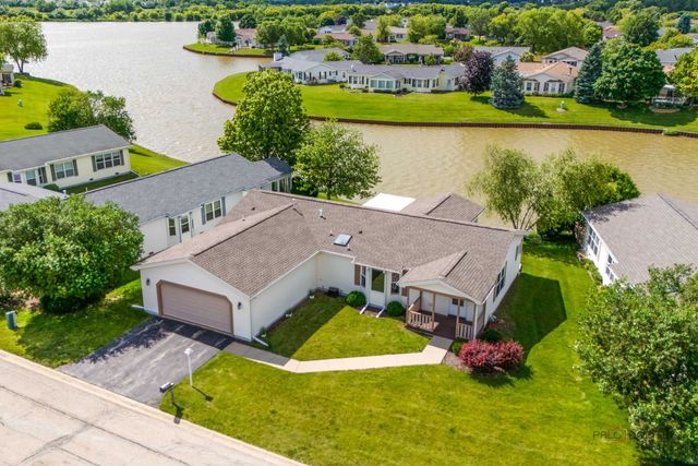 1815 Paddock Court, Grayslake, IL 60030
