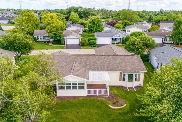 1815 Paddock Court, Grayslake, IL 60030
