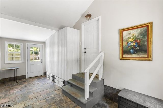 17 Hunters Ln, Sparta Twp., NJ 07871