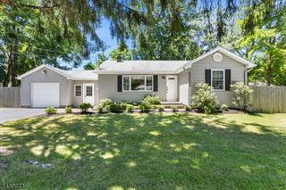 17 Hunters Ln, Sparta Twp., NJ 07871