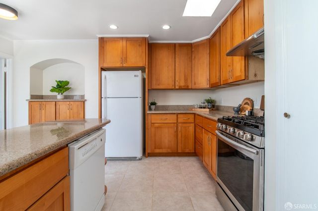 1630 33rd Avenue, San Francisco, CA 94122