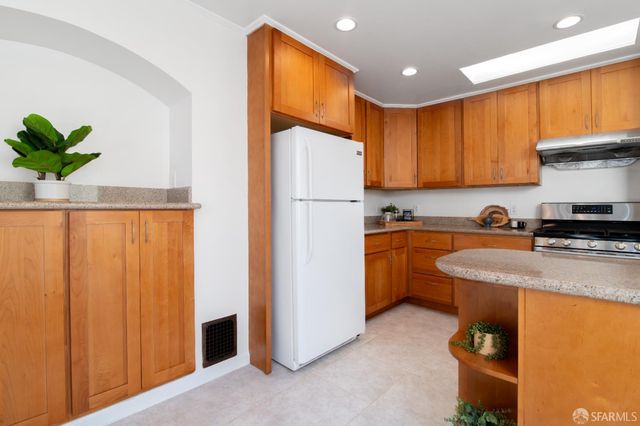 1630 33rd Avenue, San Francisco, CA 94122