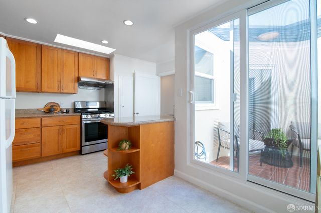 1630 33rd Avenue, San Francisco, CA 94122