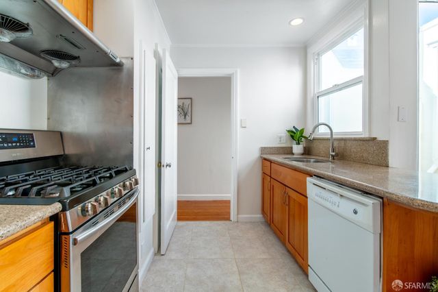 1630 33rd Avenue, San Francisco, CA 94122