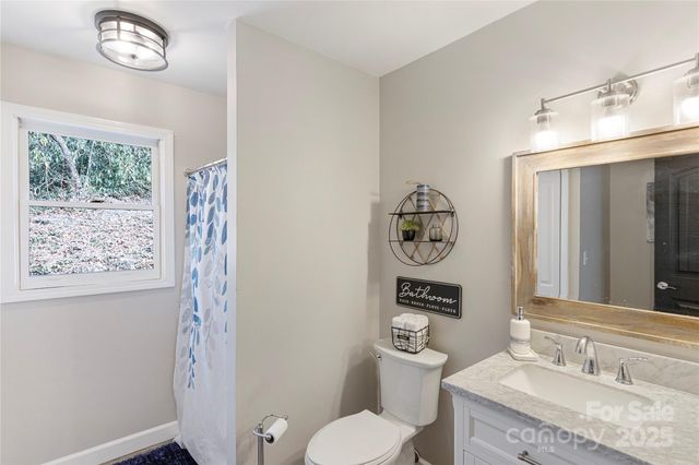87 Medley Drive, Waynesville, NC 28785