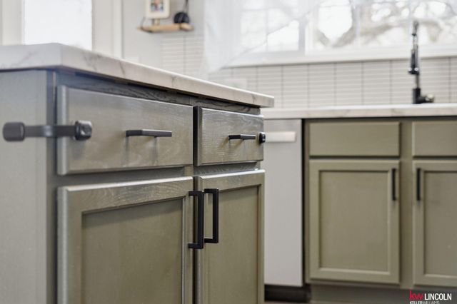 8330 Olivia Drive, Lincoln, NE 68512