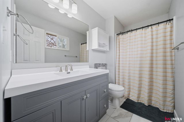 8330 Olivia Drive, Lincoln, NE 68512