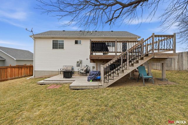 8330 Olivia Drive, Lincoln, NE 68512
