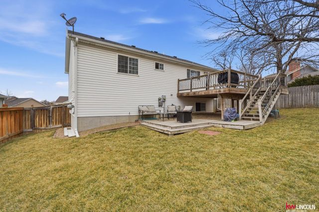 8330 Olivia Drive, Lincoln, NE 68512
