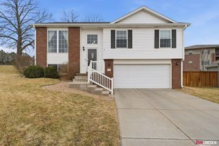 8330 Olivia Drive, Lincoln, NE 68512
