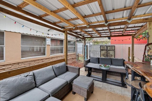 38606 3RD AVENUE, Zephyrhills, FL 33542