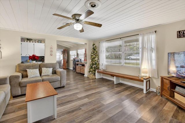 38606 3RD AVENUE, Zephyrhills, FL 33542