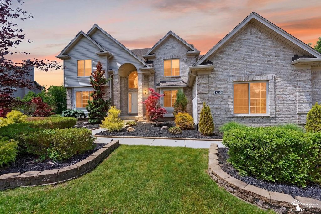 23376 Kirby Drive, Brownstown Twp, MI 48134