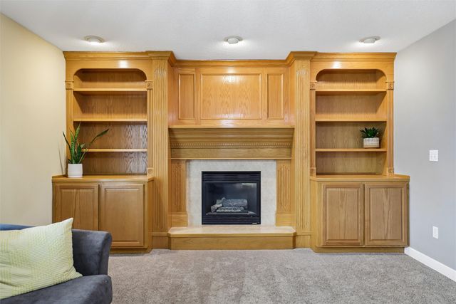 704 15th Street SE, Bondurant, IA 50035