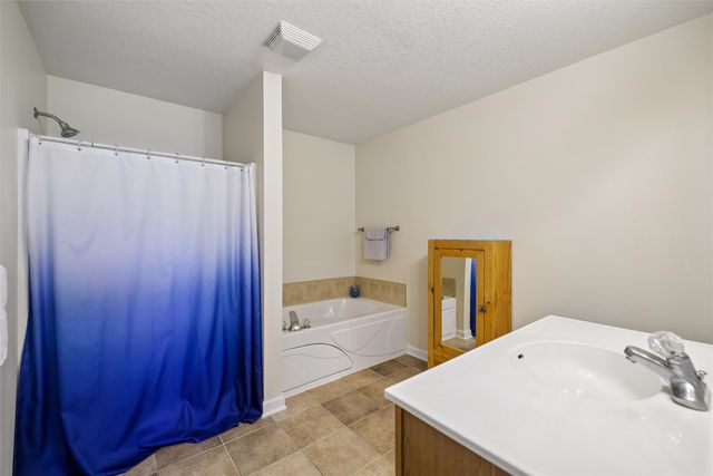 704 15th Street SE, Bondurant, IA 50035