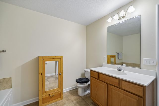 704 15th Street SE, Bondurant, IA 50035