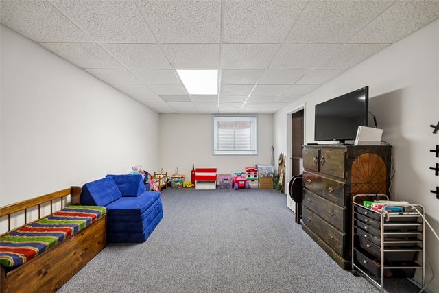 704 15th Street SE, Bondurant, IA 50035