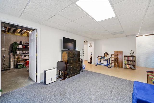 704 15th Street SE, Bondurant, IA 50035