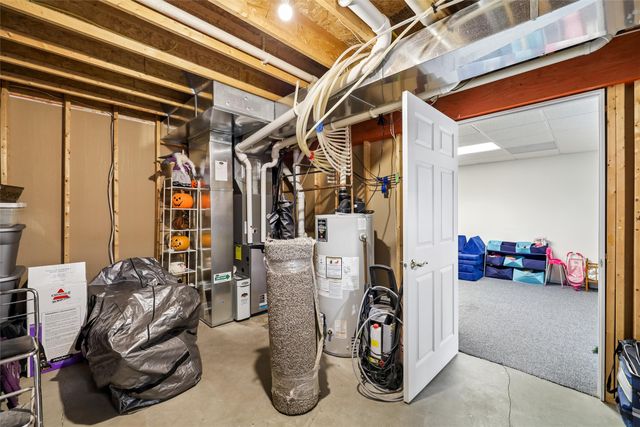 704 15th Street SE, Bondurant, IA 50035