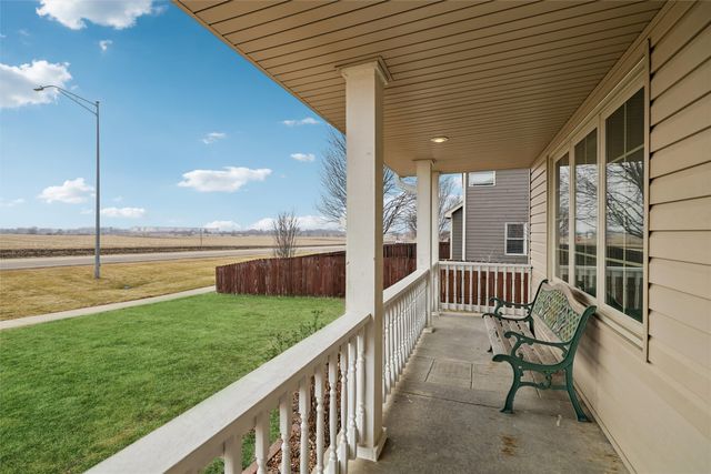 704 15th Street SE, Bondurant, IA 50035