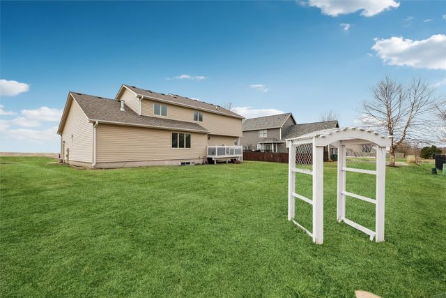 704 15th Street SE, Bondurant, IA 50035