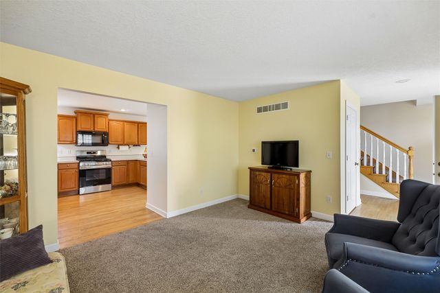 704 15th Street SE, Bondurant, IA 50035