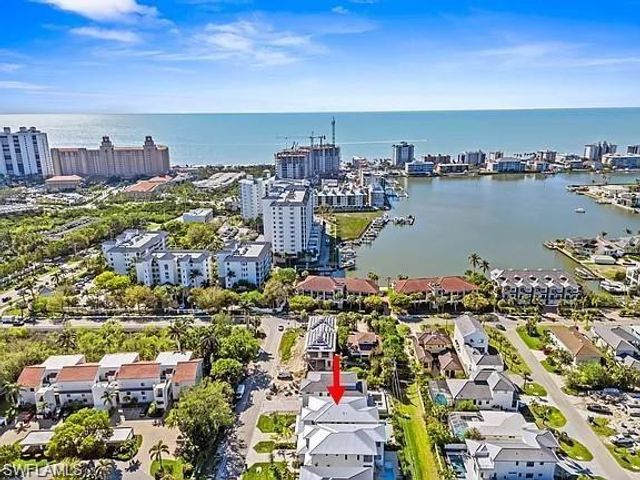 515 91st AVE N 2 EAST, Naples, FL 34108