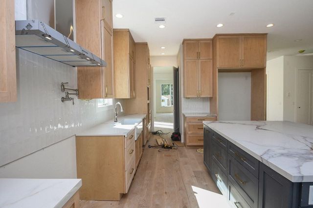 4002 Marquette Street, West University Place, TX 77005
