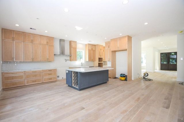 4002 Marquette Street, West University Place, TX 77005