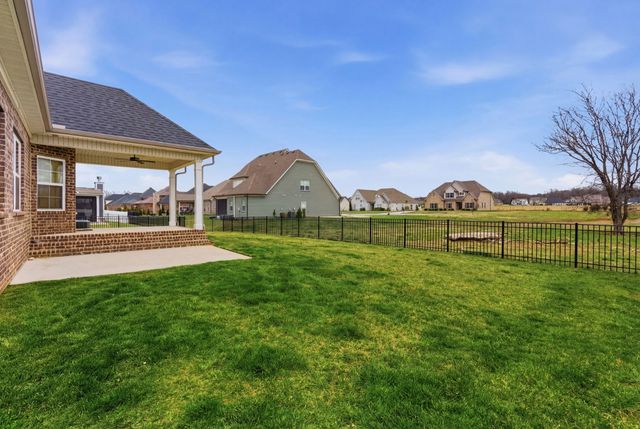 1132 Owen Layne Dr, Murfreesboro, TN 37129