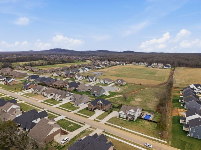 1132 Owen Layne Dr, Murfreesboro, TN 37129