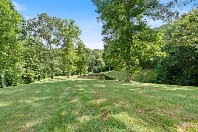 7244 Bahne Rd, Fairview, TN 37062