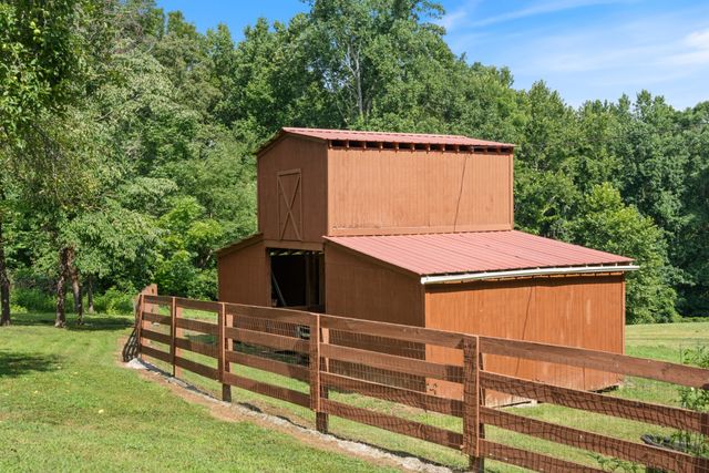 7244 Bahne Rd, Fairview, TN 37062