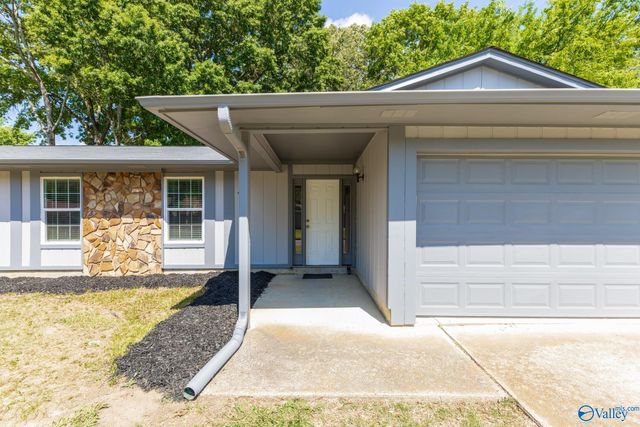 1911 West Tuliptree Drive, Huntsville, AL 35803