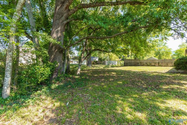 1911 West Tuliptree Drive, Huntsville, AL 35803