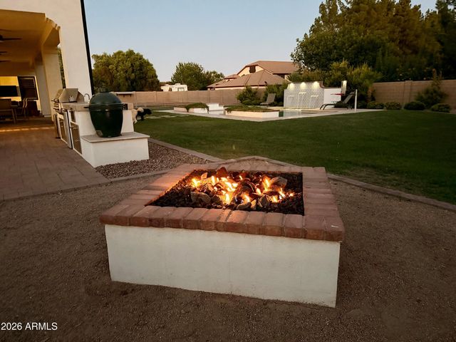1739 S 142ND Street, Gilbert, AZ 85295