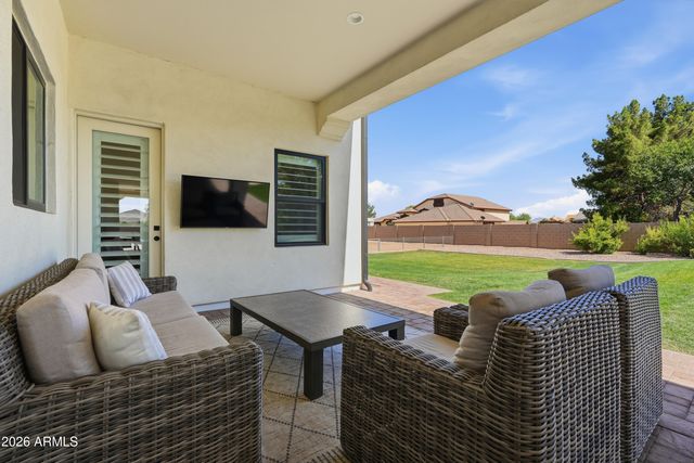 1739 S 142ND Street, Gilbert, AZ 85295