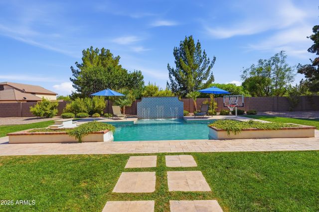1739 S 142ND Street, Gilbert, AZ 85295