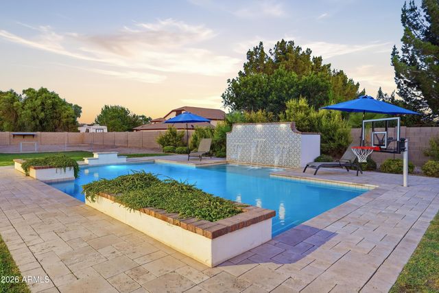 1739 S 142ND Street, Gilbert, AZ 85295