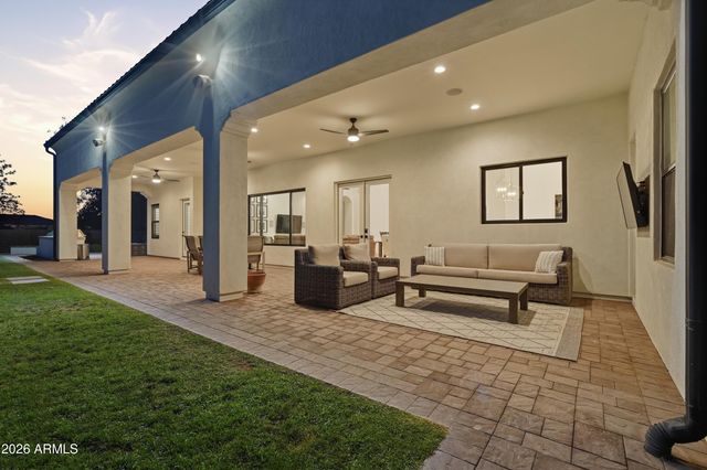 1739 S 142ND Street, Gilbert, AZ 85295