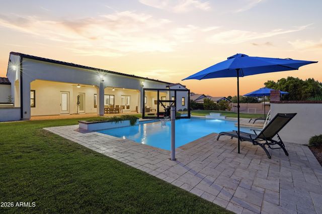 1739 S 142ND Street, Gilbert, AZ 85295