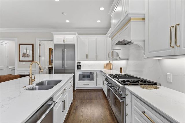92 Old Ivy Road NE 7, Atlanta, GA 30342