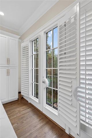92 Old Ivy Road NE 7, Atlanta, GA 30342