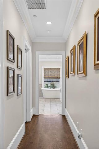 92 Old Ivy Road NE 7, Atlanta, GA 30342