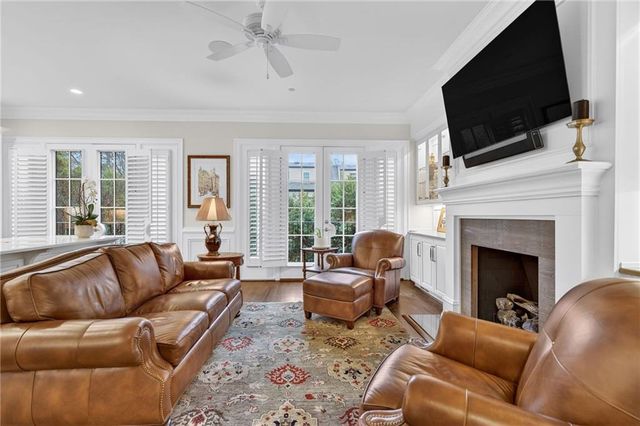 92 Old Ivy Road NE 7, Atlanta, GA 30342