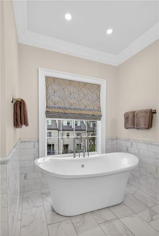 92 Old Ivy Road NE 7, Atlanta, GA 30342