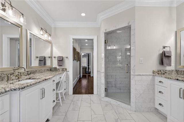 92 Old Ivy Road NE 7, Atlanta, GA 30342